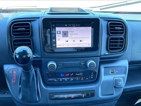 Used 2025 RAM ProMaster 2500 w/ Convenience Group FWD image 31