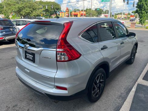 Used 2016 Honda CR-V SE image 7