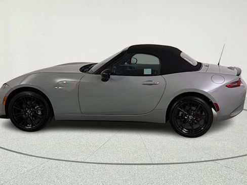 New 2026 MAZDA MX-5 Miata Club w/ Weather Package RWD image 4