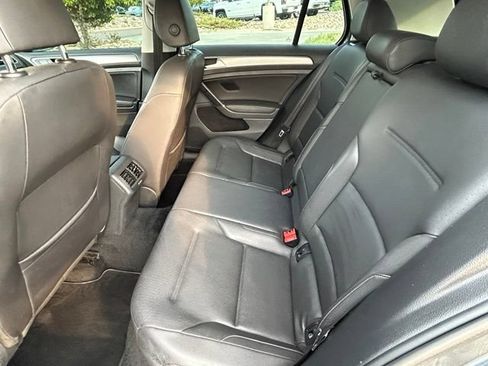 Used 2015 Volkswagen Golf S FWD image 22