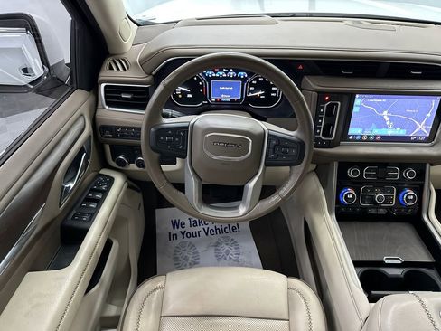 Used 2021 GMC Yukon XL Denali RWD image 25