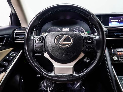 Used 2017 Lexus IS 200t w/ Premium Package RWD image 16