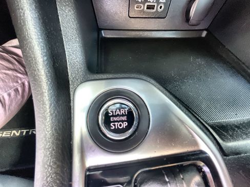 Used 2022 Nissan Sentra SV w/ Trunk Package FWD image 16
