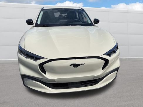 Used 2025 Ford Mustang Mach-E Premium AWD/4WD image 9