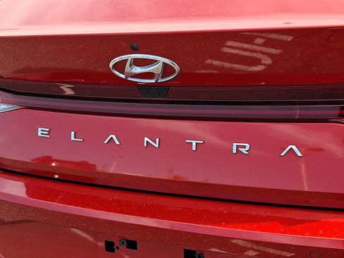 Used 2021 Hyundai Elantra Limited w/ Cargo Package FWD image 30