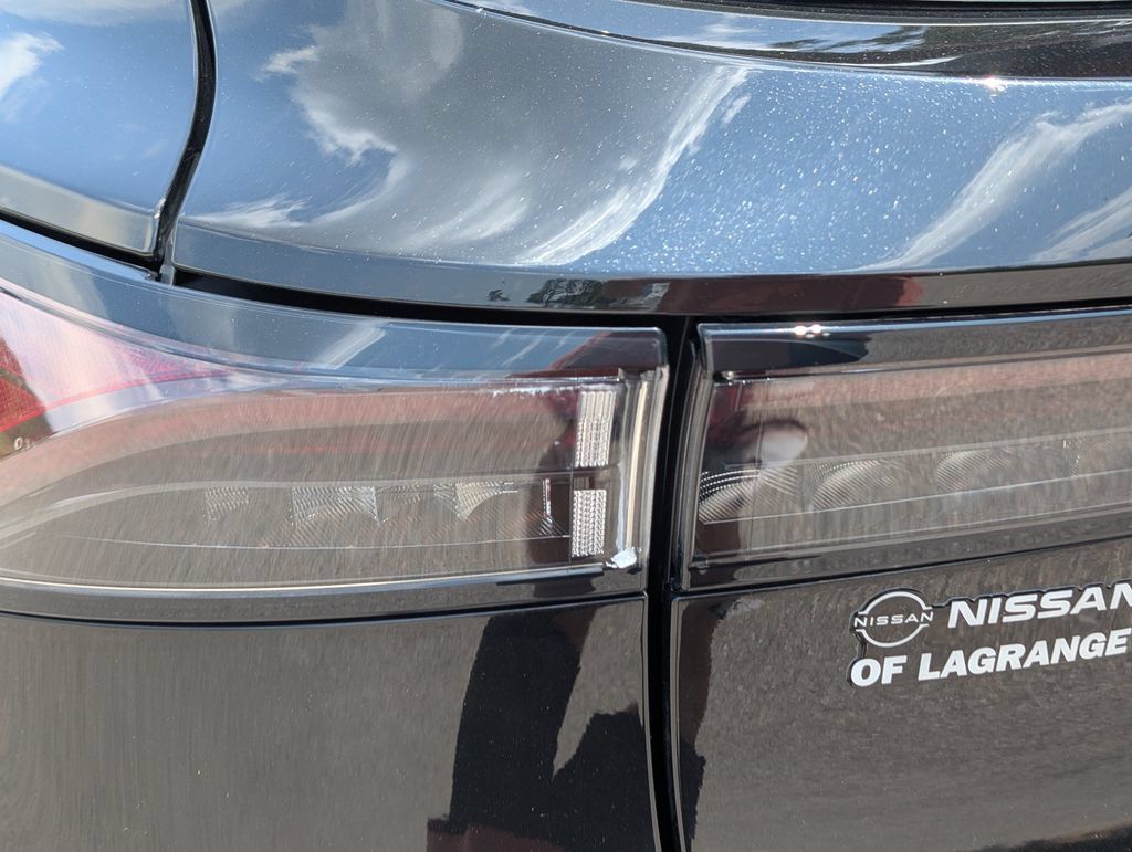 Certified 2023 Nissan Ariya FWD image 13