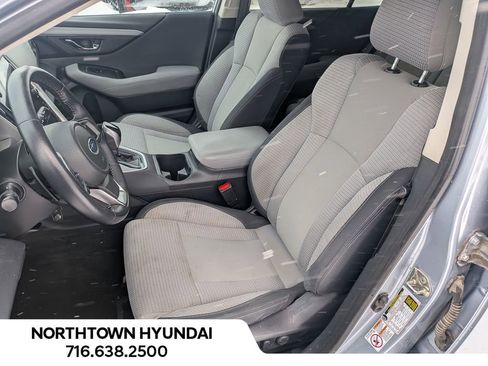Used 2020 Subaru Outback Premium image 9