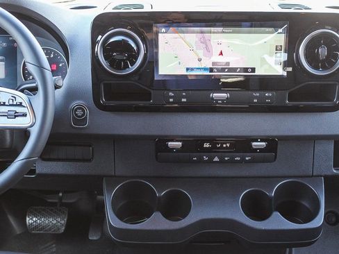 Used 2024 Mercedes-Benz Sprinter 144 Cargo image 25