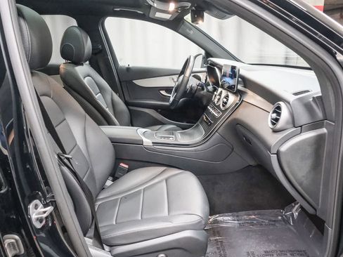 Certified 2022 Mercedes-Benz GLC 300 image 22