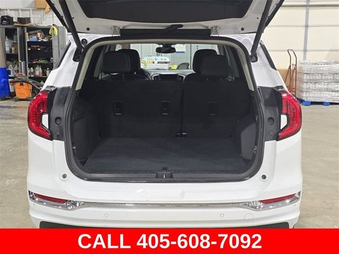 Used 2024 GMC Terrain Denali AWD/4WD image 12