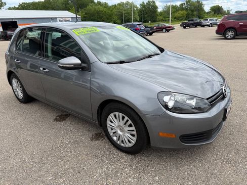 Used 2014 Volkswagen Golf 4-Door FWD image 7