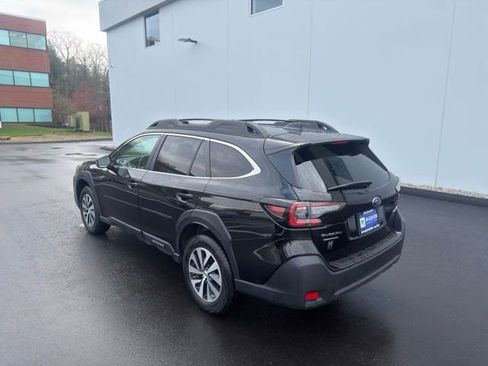 Certified 2025 Subaru Outback Premium image 8