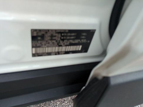 Used 2025 Toyota RAV4 XLE w/ Convenience Package AWD/4WD image 25