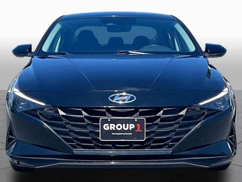 Used 2023 Hyundai Elantra SEL w/ Cargo Package FWD image 4