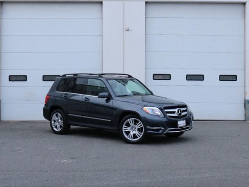 Used 2015 Mercedes-Benz GLK 350 GLK 350 4MATIC AWD 4dr SUV image 2