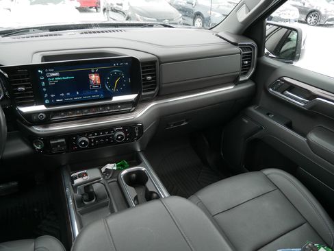 Used 2023 Chevrolet Silverado 1500 LTZ image 11