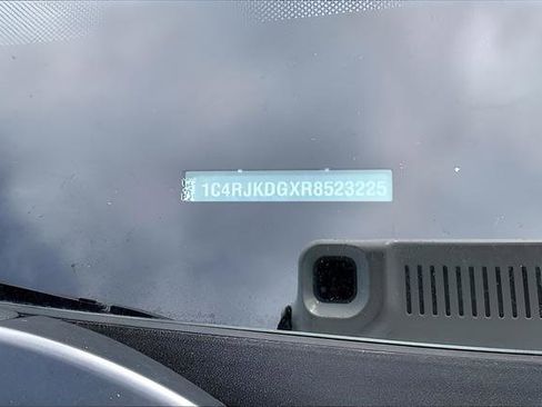 Used 2024 Jeep Grand Cherokee L Overland w/ Trailer Tow Package image 28