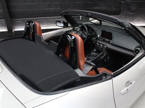 Used 2022 MAZDA MX-5 Miata Grand Touring w/ Weather Package RWD image 45