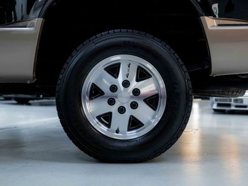 Used 1988 Chevrolet Silverado 1500 4x4 Regular Cab image 29