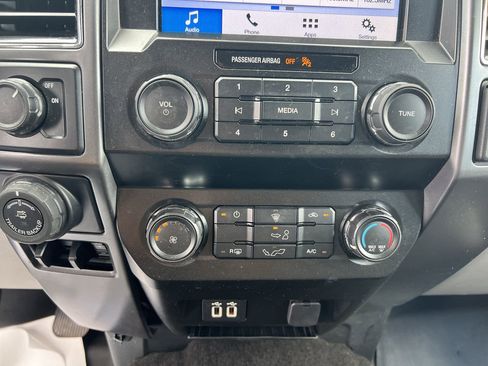 Used 2019 Ford F150 XLT w/ Equipment Group 301A Mid RWD image 29
