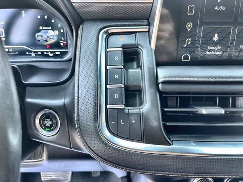 Used 2023 GMC Yukon AT4 w/ Technology Package AWD/4WD image 22