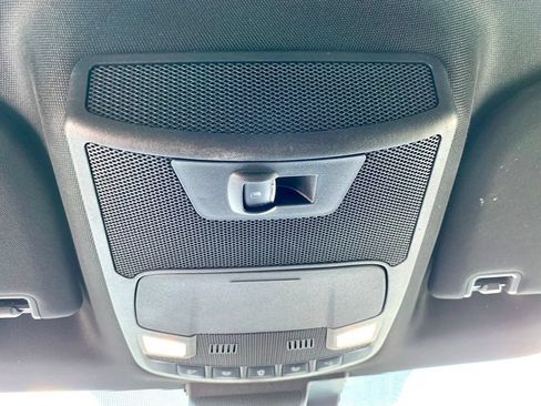 Used 2019 Ford F150 XLT w/ Equipment Group 302A Luxury AWD/4WD image 38