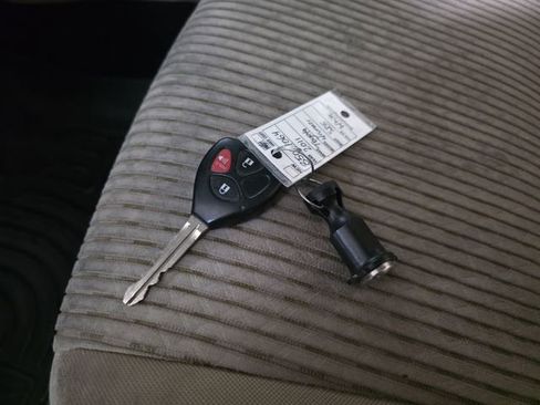 Used 2011 Toyota 4Runner SR5 RWD image 27