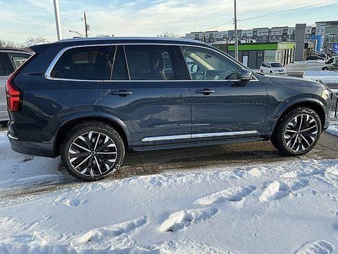 New 2026 Volvo XC90 T8 Ultra w/ Protection Package Premier AWD/4WD image 7
