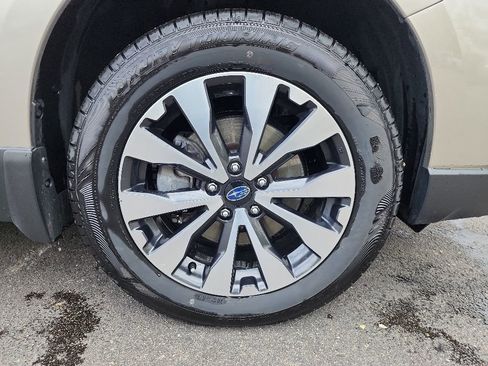 Used 2017 Subaru Outback 2.5i Limited AWD/4WD image 10