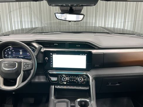 Used 2025 GMC Sierra 3500 Denali w/ Denali Reserve Package image 36