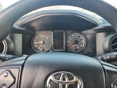 Used 2022 Toyota Tacoma SR w/ SR Convenience Package image 14