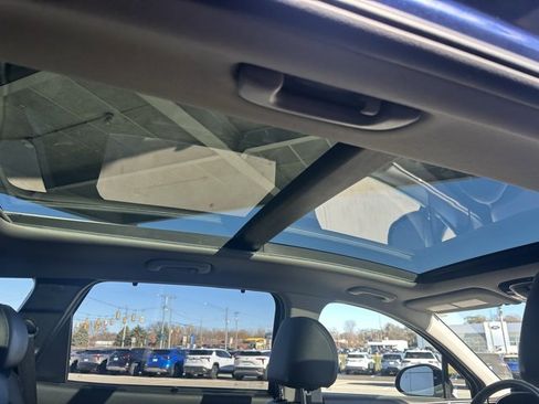 Used 2021 Hyundai Santa Fe SEL w/ Convenience + Premium Package image 16