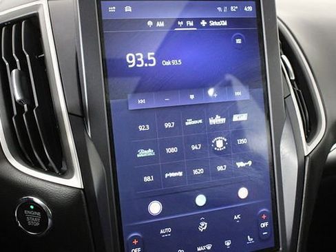 Used 2022 Ford Edge SEL w/ Convenience Package image 32