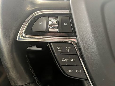 Certified 2023 Lincoln Nautilus Reserve AWD/4WD image 17