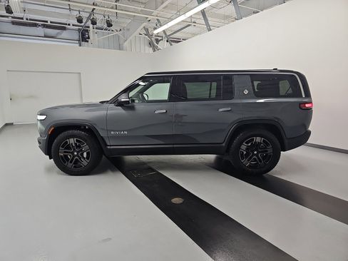 Used 2024 Rivian R1S Adventure AWD/4WD image 2