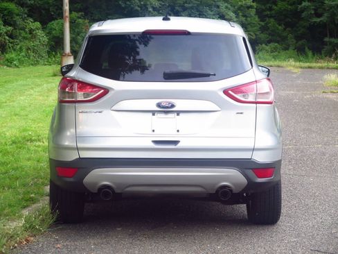Used 2016 Ford Escape SE FWD image 4