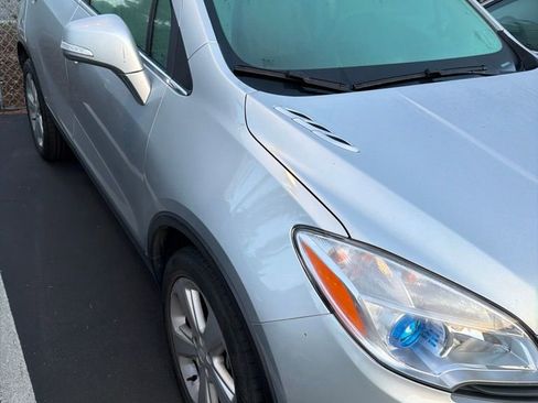 Used 2015 Buick Encore FWD image 3