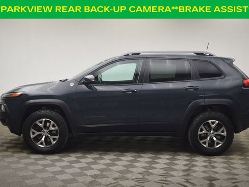 Used 2016 Jeep Cherokee Trailhawk image 12