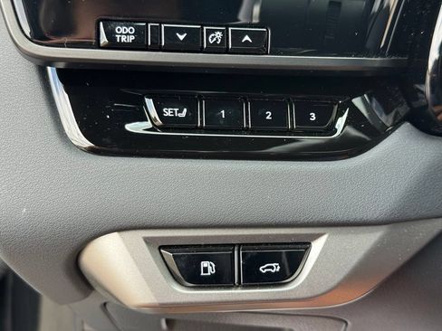 Used 2025 Lexus RX 350 Premium w/ Accessory Package (Z1) FWD image 31
