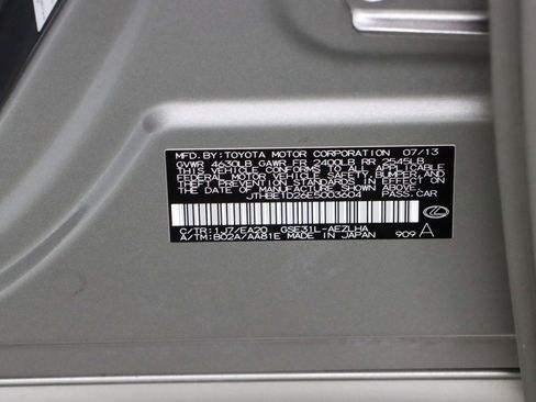 Used 2014 Lexus IS 350 w/ Navigation Package RWD image 31