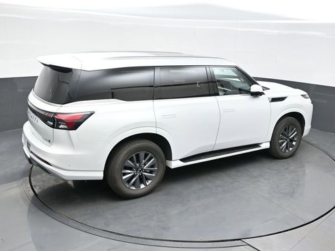 Certified 2025 INFINITI QX80 Pure image 33