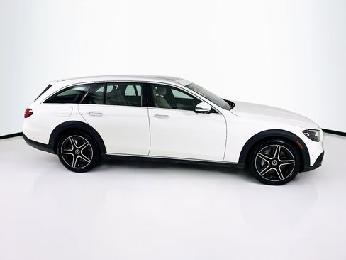 Used 2022 Mercedes-Benz E 450 4MATIC All-Terrain Wagon image 9