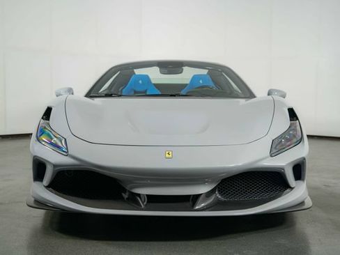 Used 2023 Ferrari F8 Tributo RWD image 3