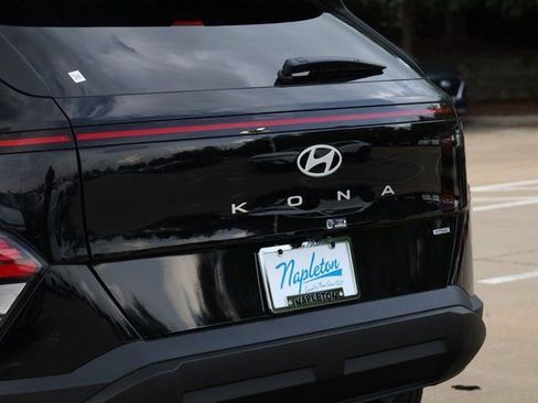New 2025 Hyundai Kona SEL image 7