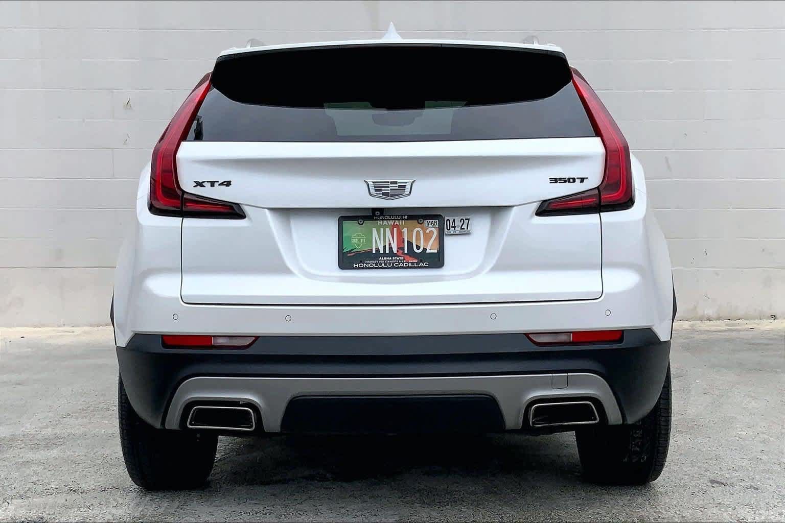 Used 2023 Cadillac XT4 Premium Luxury w/ LPO, Onyx Lite Package FWD image 5