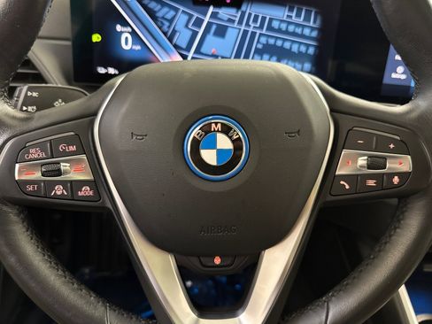 Certified 2023 BMW i4 eDrive40 RWD image 17