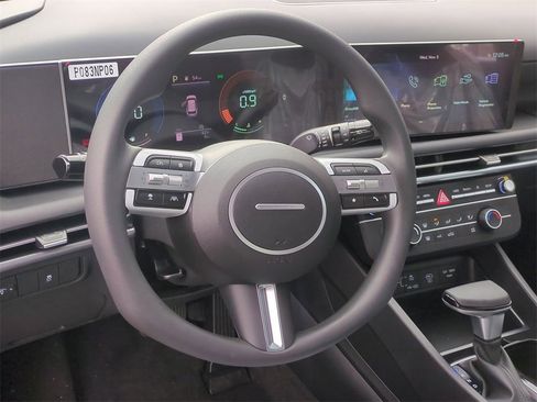 New 2026 Hyundai Tucson SE image 13