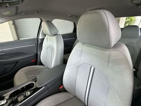 Used 2021 Hyundai Sonata SE FWD image 21
