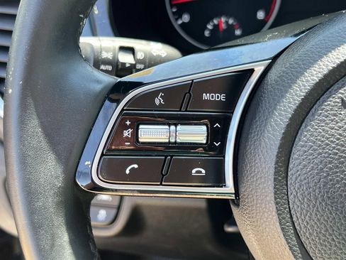Used 2023 Kia Seltos S w/ Navigation Package FWD image 25
