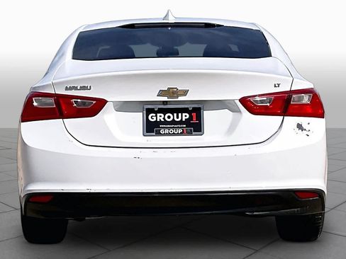 Used 2018 Chevrolet Malibu LT FWD image 5